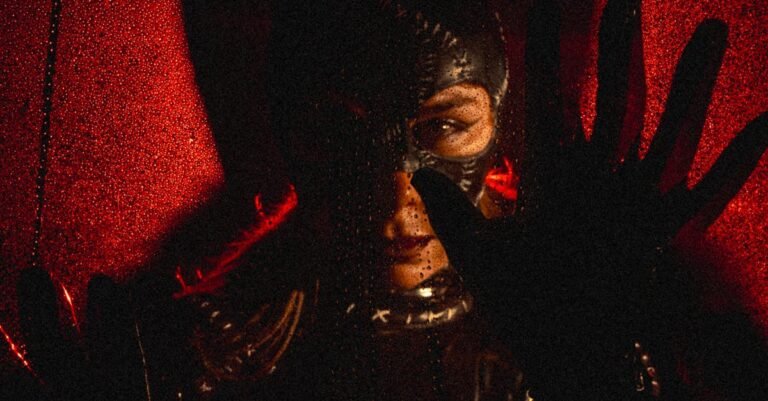 Anne Hathaway villain role