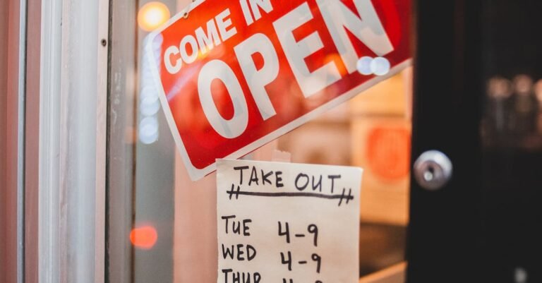 Phoenix restaurants open