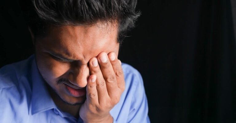 dry eye symptoms